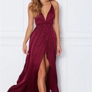 White Fox Boutique Akela maxi dress❤️